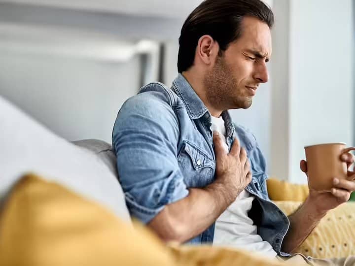 Why are people under 35 years of age getting heart attack how to prevent it 35 साल से कम उम्र के लोगों को क्यों पड़ रहा है दिल का दौरा...कैसे करें इससे बचाव?