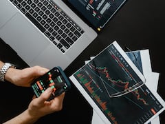 సెన్సెక్స్‌, నిఫ్టీ - ఉదయం లాభాల్లో సాయంత్రానికి నష్టాల్లో! ప్రభుత్వ బ్యాంకు షేర్లు ఢమాల్‌!