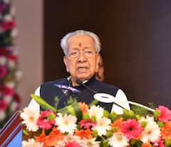 In Pics: బదిలీపై వెళుతున్న గవర్నర్ బిశ్వభూషణ్ కు సీఎం జగన్ ఘన సత్కారం