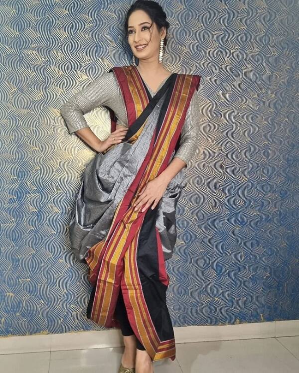 सोशल मीडियावरील तिच्या या फोटोंवर चाहत्यांकडून लाईक्सचा वर्षाव सुरू आहे.