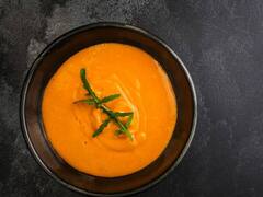 Hot Bowl Soup: हल्की बरसात में ट्राई कर सकते हैं Corn शोरबा रेसिपी, बच्चे और बूढ़े सभी को आएगा पसंद