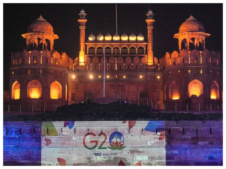 Red Fort Terror Attack: लाल किले पर आतंकी हमले के दोषी को फांसी पर लटकाने की तैयारी, तिहाड़ जेल ने मांगा डेथ वारंट Red fort Terror Attack Preparation to hang culprit arif Tihar Jail asked for death warrant from court ANN Red Fort Terror Attack: लाल किले पर आतंकी हमले के दोषी को फांसी पर लटकाने की तैयारी, तिहाड़ जेल ने मांगा डेथ वारंट