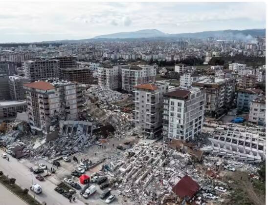 earthquake-strikes-near-turkey-syria-border ਤੁਰਕੀ 'ਚ ਫਿਰ ਆਇਆ ਭੂਚਾਲ, 6.4 ਮਾਪੀ ਗਈ ਤੀਬਰਤਾ, ​​ਕਈ ਇਮਾਰਤਾਂ ਹੋਈਆਂ ਢਹਿ-ਢੇਰੀ