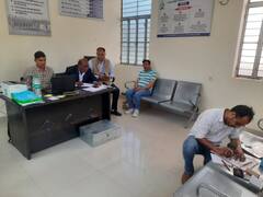 टीचर पर कार्रवाई करने के एवज में मांगी 50 हजार की रिश्वत, अधिकारी रंगे हाथों गिरफ्तार