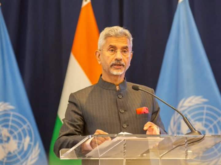S Jaishankar: नौकरशाह से विदेश मंत्री कैसे बने एस जयशंकर? PM मोदी के फोन कॉल का जिक्र करके बताई अंदर की बात S Jaishankar Union External Affairs Minister S Jaishankar prime minister narendra modi phone call Cabinet Secretary S Jaishankar: नौकरशाह से विदेश मंत्री कैसे बने एस जयशंकर? PM मोदी के फोन कॉल का जिक्र करके बताई अंदर की बात