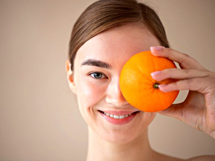 Make Five Orange Peel Face Pack At Home For Smooth Glowing Skin | Glowing Skin: संतरे के छिलके को फेंकें नहीं, शादियों का सीज़न चल रहा है, यूं बना लें ये 5