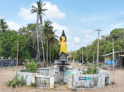 Mayiladuthurai District Bhoompukar Tourism Special Article TNN கடலாடி கால் நனைக்க பூம்புகார் செல்லலாம் வாங்க....!