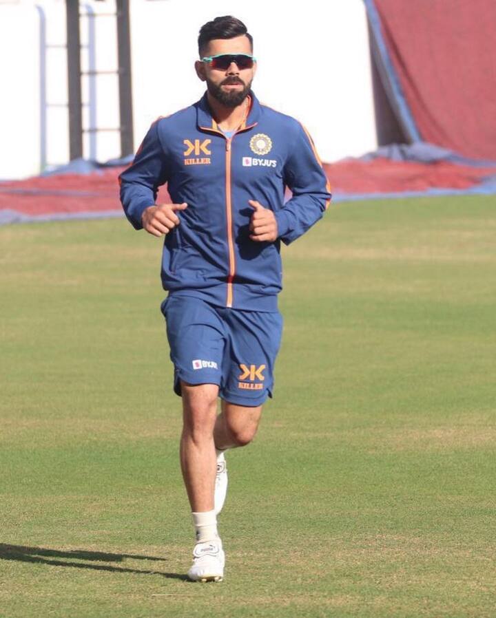 भारतीय टीम के स्टार बल्लेबाज़ विराट कोहली अक्सर अपनी कमाई को लेकर चर्चाओं में रहते हैं. कोहली न सिर्फ भारत बल्कि दुनिया के अमीर क्रिकेटर्स में शुमार हैं. मीडिया रिपोर्ट्स के मुताबिक, 2023 में उनकी कुल नेट वर्थ 1050 करोड़ रुपए की है. (फोटो सोर्स- इंस्टाग्राम)