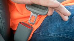 Seat Belt: પ્લેન અને કારમાં સીટ બેલ્ટ છે તો ટ્રેનમાં કેમ નહીં ?