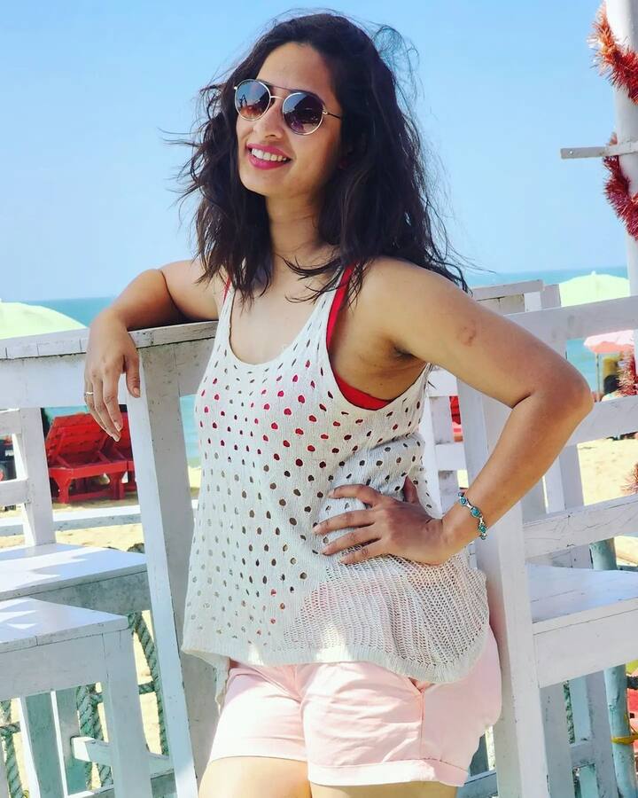 प्रियाने मराठीसोबत हिंदी मालिकांमध्येही आपल्या अभिनयाने छाप सोडली.