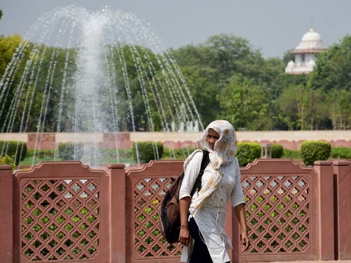 उन्होंने कहा कि हालांकि, अगले 5 दिनों में क्षेत्र के साथ-साथ मध्य और पश्चिम भारत में अधिकतम तापमान सामान्य से 3 से 5 डिग्री  सेल्सियस अधिक रहने की संभावना है.(फोटो-Getty)