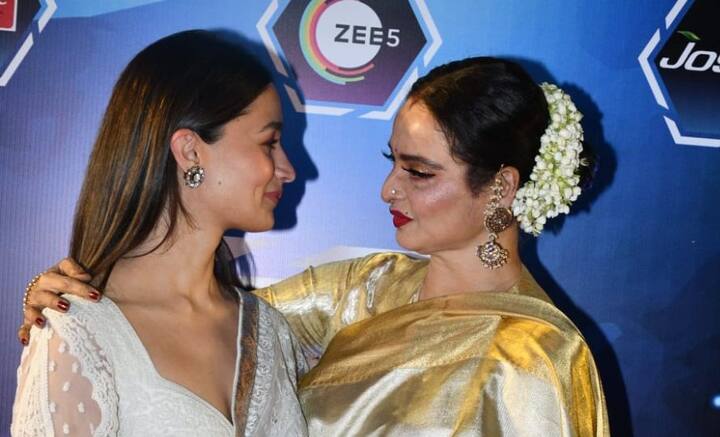 কিন্তু বয়সের নিরিখে হোক বা সময়ের হিসেবে, দু’জনের মধ্যে ফারাক রয়েছে বিস্তর। দু’জনের মধ্যে বয়সের ফারাক প্রায় চার দশক। এক জন যখন প্রায় অবসরে, সেই সময় অভিষেক ঘটেছে অন্য জনের।