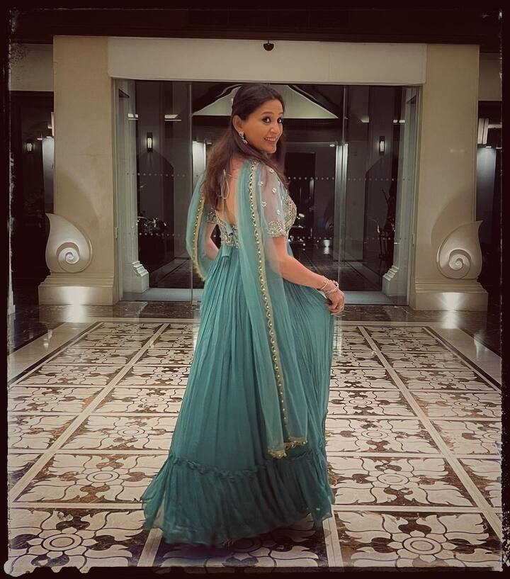 તેણીએ 2021 માં પુનરાગમન કર્યું અને ભાગ્ય લક્ષ્મીમાં નીલમ ઓબેરોય તરીકે જોવા મળી.