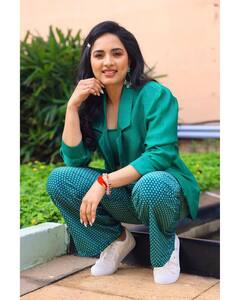 Srushti Dange: ‘ஸ்ருஷ்டிக்கு த்ரிஷ்டி படப்போகுது..’பச்சை நிற உடையில் ரசிகர்களின் மனதை பஞ்சராக்கும் ஸ்ருஷ்டி!