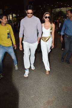 Kiara Sidharth Pics: ना चूड़ा, ना सिंदूर! शादी के बाद पति के साथ इन कपड़ों में स्पॉट हुईं कियारा आडवाणी, देखें तस्वीरें