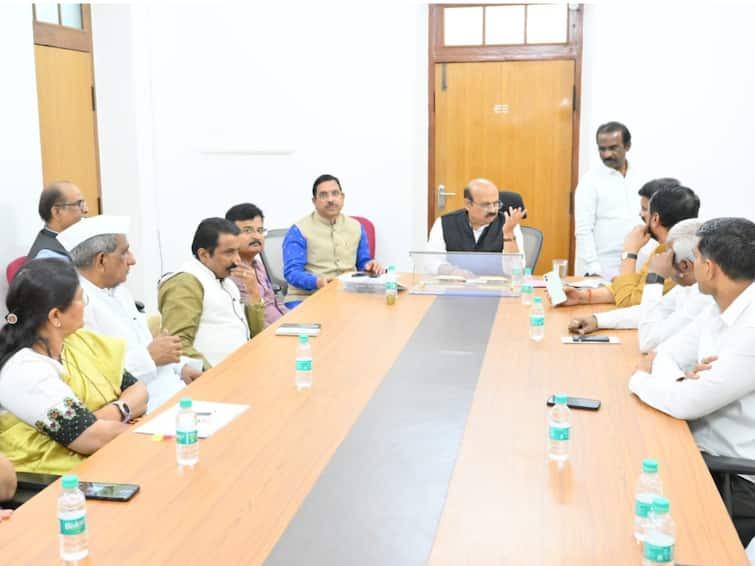 Karnataka CM Bommai Holds Meet With MLAs, Belagavi Leaders Ahead Of PM's Likely Visit On Feb 27 Karnataka CM Bommai Meets MLAs, Belagavi Leaders Ahead Of PM Modi Visit On Feb 27