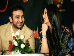 बॉलीवुड के इन सितारों ने अपने ही फैंस से रचा ली शादी, काफी ठोकरें खाने के बाद मिला सच्चा प्यार