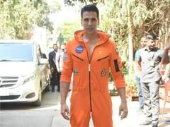 Akshay Kumar के नाम जुड़ा एक और खिताब,  3 मिनट में 184 सेल्फी के साथ तोड़ा गिनीज वर्ल्ड रिकॉर्ड