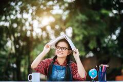 বিয়ের প্রস্তুতি নিচ্ছেন ? পরিবার শুরুর আগেই আর্থিক পরিকল্পনা স্থির করুন