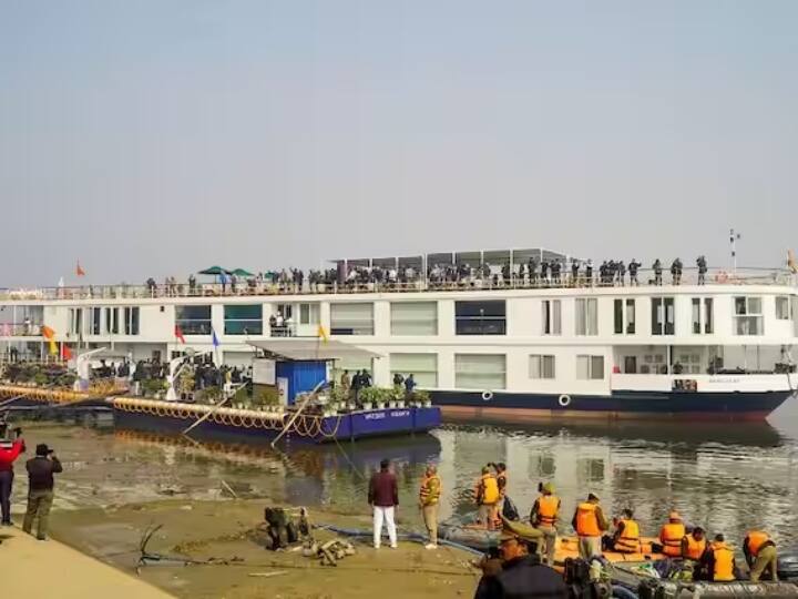 क्रूज में होटल की तरह चेकइन और चेकआउट की परेशानी नहीं होती है.