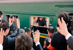 आम नहीं, बल्कि बेहद खास है तानाशाह किम जोंग उन की शाही ट्रेन, डांसर्स से लेकर लेडी कंडक्टर तक रहती हैं मौजूद