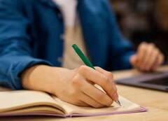 पाकिस्तान: यूनिवर्सिटी की परीक्षा में पूछा गया- 'भाई-बहन के बीच सेक्स' पर सवाल, अब जमकर हो रहा है बवाल