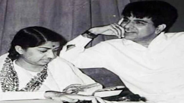 when dilip kumar said to lata mangeshkar your hindi accent is not good this is how lata answered Lata Mangeshkar: ਜਦੋਂ ਦਿਲੀਪ ਕੁਮਾਰ ਨੇ ਲਤਾ ਮੰਗੇਸ਼ਕਰ ਨੂੰ ਕਿਹਾ ਸੀ 'ਤੁਹਾਨੂੰ ਹਿੰਦੀ ਨਹੀਂ ਆਉਂਦੀ', ਲਤਾ ਨੇ ਇੰਜ ਦਿੱਤਾ ਸੀ ਜਵਾਬ