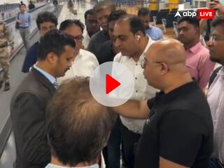 Watch: घंटों लेट हुई एयर इंडिया की दिल्ली-मुंबई फ्लाइट, एयरपोर्ट पर यात्रियों ने जमकर मचाया बवाल, वीडियो वायरल