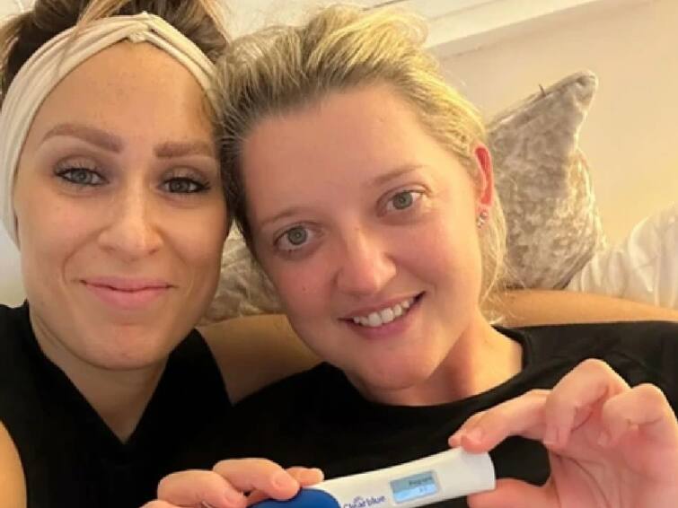 Former England cricketer Sarah Taylor and Partner Diana Announces Pregnancy Sarah Taylor - Diana: பெற்றோராக போகும் இங்கிலாந்து முன்னாள் கிரிக்கெட் வீராங்கனை..! கர்ப்பிணி மனைவி புகைப்படத்தை பகிர்ந்து மகிழ்ச்சி..!