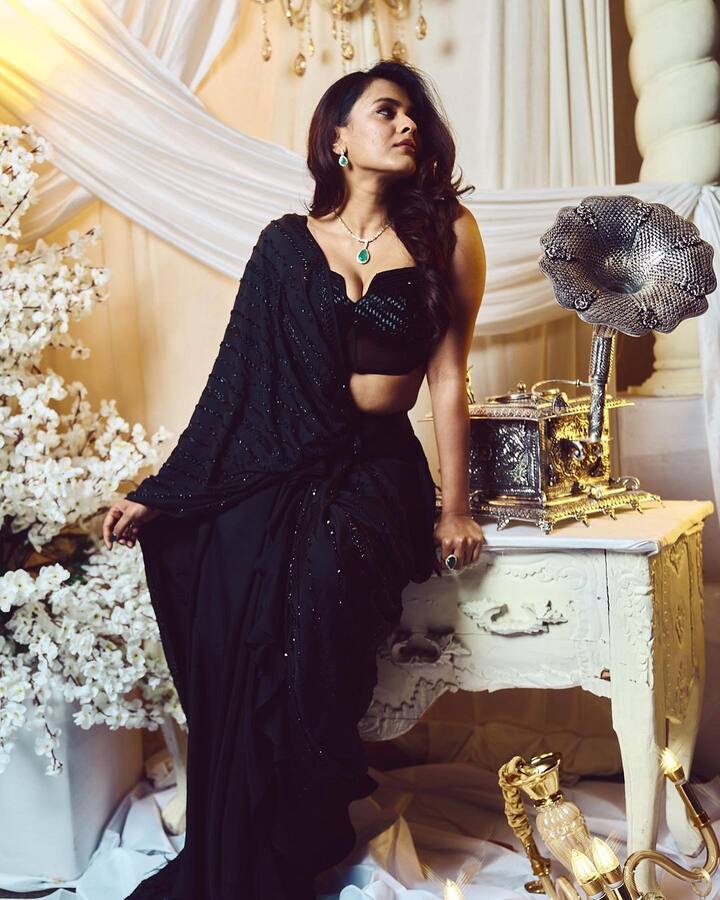 హెబ్బా అందమైన ఫోటోలు. Image credit: Hebah Patel/Instagram