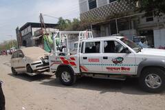 Photo: औरंगाबाद महापालिकेकडून बेवारस चारचाकी वाहने जप्त