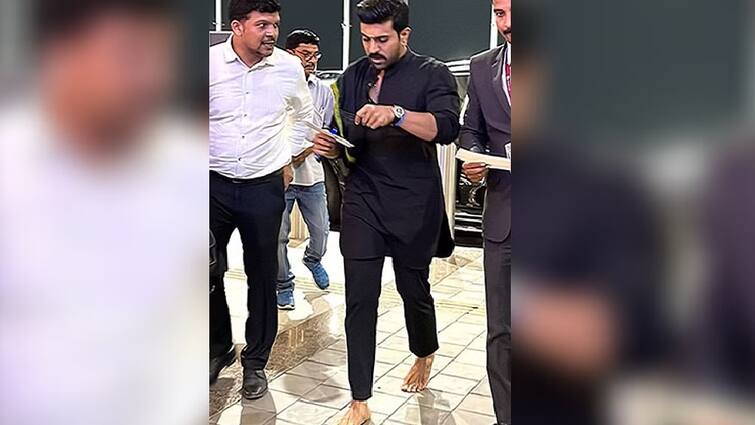 Ram Charan spotted barefoot in airport, fans hail him for following Hindu rituals Oscars 2023:  ઓસ્કાર માટે રામચરણની કઠોર સાધના! એરપોર્ટ પર ઉઘાડા પગે જોવા મળ્યો એક્ટર, જુઓ વીડિયો