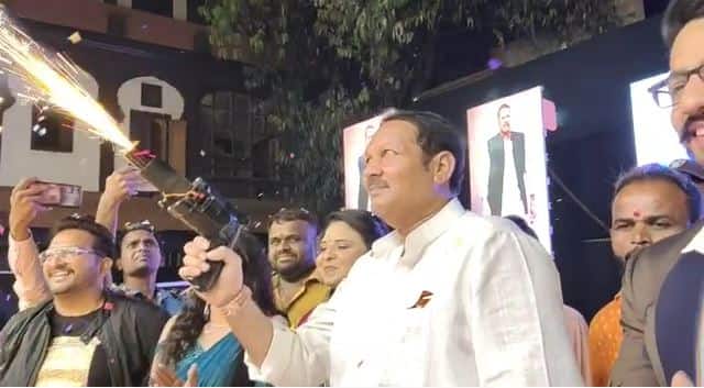 उदयनराजे भोसले यांचा वाढदिवस 24 फेब्रुवारी रोजी असतो.