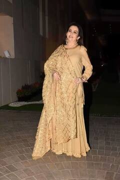 Ambani Family Holi Party: 2022 सालची अंबानी कुटुंबाची होळी पार्टी होती खूप खास, पाहा फोटो