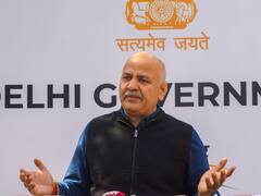 Delhi: 'अवैध धार्मिक ढांचों को विध्वंस से बचाने का ढोंग कर रहे हैं डिप्टी सीएम सिसोदिया', LG का पलटवार 