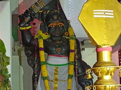 Karur Vengamedu Sri Karupanaswamy Temple Masi Month 37th Annual Festival TNN கரூர் வெங்கமேடு ஸ்ரீ கருப்பணசுவாமி ஆலய மாசி மாத 37ம் ஆண்டு திருவிழா - பக்தர்கள் சாமி தரிசனம்