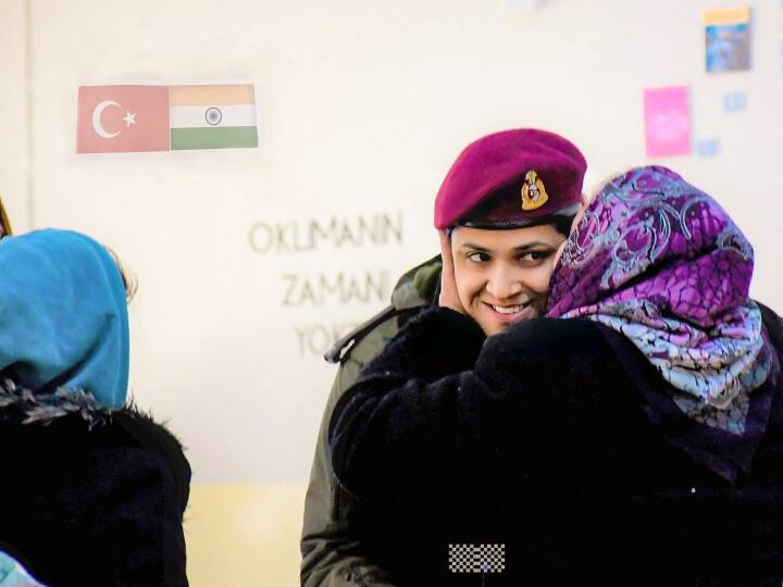 operation dost indian rescue and relief team to help turkiye earthquake victim return Operation Dost: रातों-रात 140 बने पासपोर्ट, अपने बच्चों को भी छोड़ा., तुर्किए में भारतीय देवदूतों की ये कहानी दिल छू लेगी