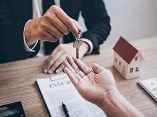 Home Buying Plan: বাড়ি কেনার আগে মাথায় রাখুন এই বিষয়গুলি, অন্যথায় বিপদ বাড়বে