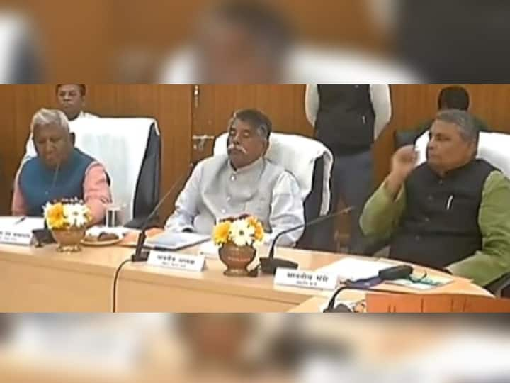 Bihar Budget 2023 Session Starts from 27th February, Will be Presented in the House on 28th, high level meeting held in Patna Bihar Budget Session 2023: सदन में 28 फरवरी को पेश होगा बिहार का बजट, हाई लेवल मीटिंग हुई