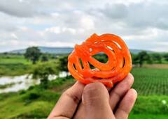 ਜਲੇਬੀ ਭਾਰਤ ਦੀ ਨਹੀਂ ਹੈ.. ਜਾਣੋ ਕਿਵੇਂ ਇੱਥੇ ਆਈ ਅਤੇ ਅੱਜ ਕੋਈ ਇਸਨੂੰ ਦਹੀਂ ਨਾਲ ਅਤੇ ਕੋਈ ਮੱਛੀ ਨਾਲ ਖਾਂਦੇ!