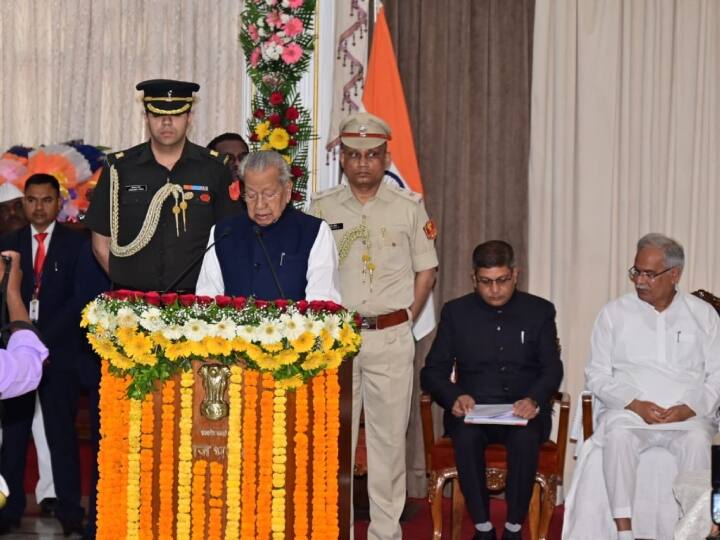 Chhattisgarh new governor biswabhusan harichandan takes oath bhupesh baghel welcomed in raipur ann Chhattisgarh: बिस्वा भूषण हरिचंदन बने छत्तीसगढ़ के राज्यपाल, चीफ जस्टिस अरूप कुमार गोस्वामी ने दिलाई शपथ