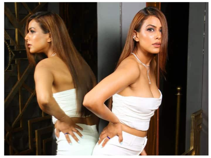 Nia Sharma Pics: निया शर्मा आए दिन सोशल मीडिया पर कुछ ना कुछ शेयर करती रहती हैं और हाल ही में उन्होंने एक बार फिर से अपनी कातिलाना फोटोज शेयर की हैं.