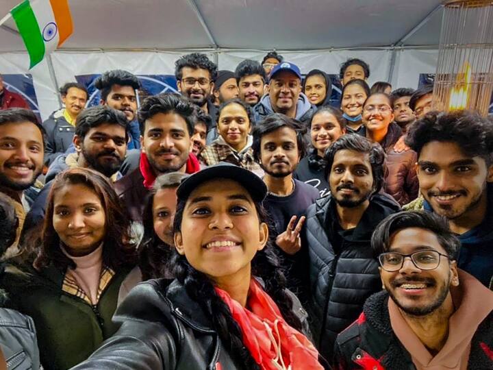 Indian Student In Russia: यूक्रेन से लौटे मेडिकल के सैकड़ों भारतीय छात्र पढ़ाई पूरी करने गए रूस, ट्रांसफर प्रोग्राम से मिली मदद Indian Ukraine Return Hundred of MBBS Student get back to russia for completing study Indian Student In Russia: यूक्रेन से लौटे मेडिकल के सैकड़ों भारतीय छात्र पढ़ाई पूरी करने गए रूस, ट्रांसफर प्रोग्राम से मिली मदद