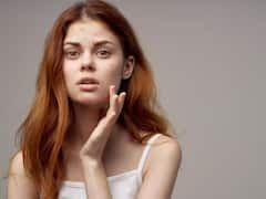 शरीर में विटामिन सी की कमी हो जाए तो स्किन पर दिखने लगते हैं ये लक्षण