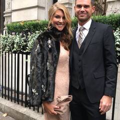 Photo: दुनिया के नंबर-1 टेस्ट गेंदबाज की पत्नी खूबसूरती के मामले में देती हैं सभी को टक्कर