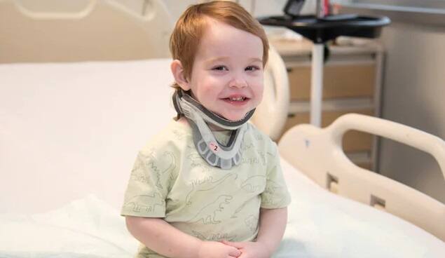 Toddlers heart stopped for three hours medical and hospital team effort saved him ચમત્કાર !:આ બાળકના 3 કલાક સુધી બંધ થઇ ગયા હતા  હૃદયના ધબકારા, છતાં આ રીતે બનાવ્યો જીવ