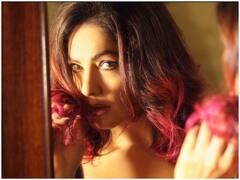 Pooja Bhatt Birthday: कभी पिता को लिप किस तो कभी बॉडी पर पेंट, विवादों से भरी है पूजा भट्ट की जिंदगी