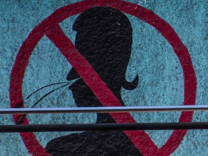 Spitting Prohibited Campaign Will Run in UP Capital Lucknow from 23 Feb to 1 March Spitting Prohibited: यूपी में चलेगा 'थूकना मना है' अभियान, वसूला जाएगा जुर्माना