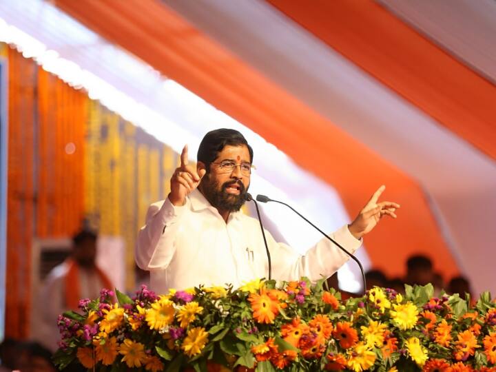 Shiv Sena Symbol Row: उद्धव ठाकरे समेत विपक्ष के पैरों तले खिसक गई जमीन, मैं बोलूंगा तो कई लोगों को...' एकनाथ शिंदे का पलटवार Shiv Sena Symbol Row Eknath Shinde ECI decision Uddhav Thackeray and opposition reaction Shiv Sena Symbol Row: उद्धव ठाकरे समेत विपक्ष के पैरों तले खिसक गई जमीन, मैं बोलूंगा तो कई लोगों को...' एकनाथ शिंदे का पलटवार