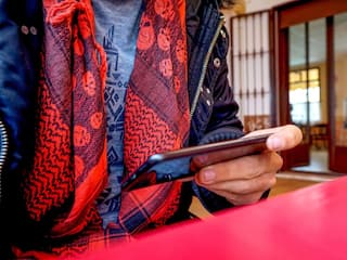 क्या सैमसंग और आईफोन बनाने वाले देश में भी चीनी स्मार्टफोन बिकते हैं? भारत से अलग इन देशों में है दबदबा